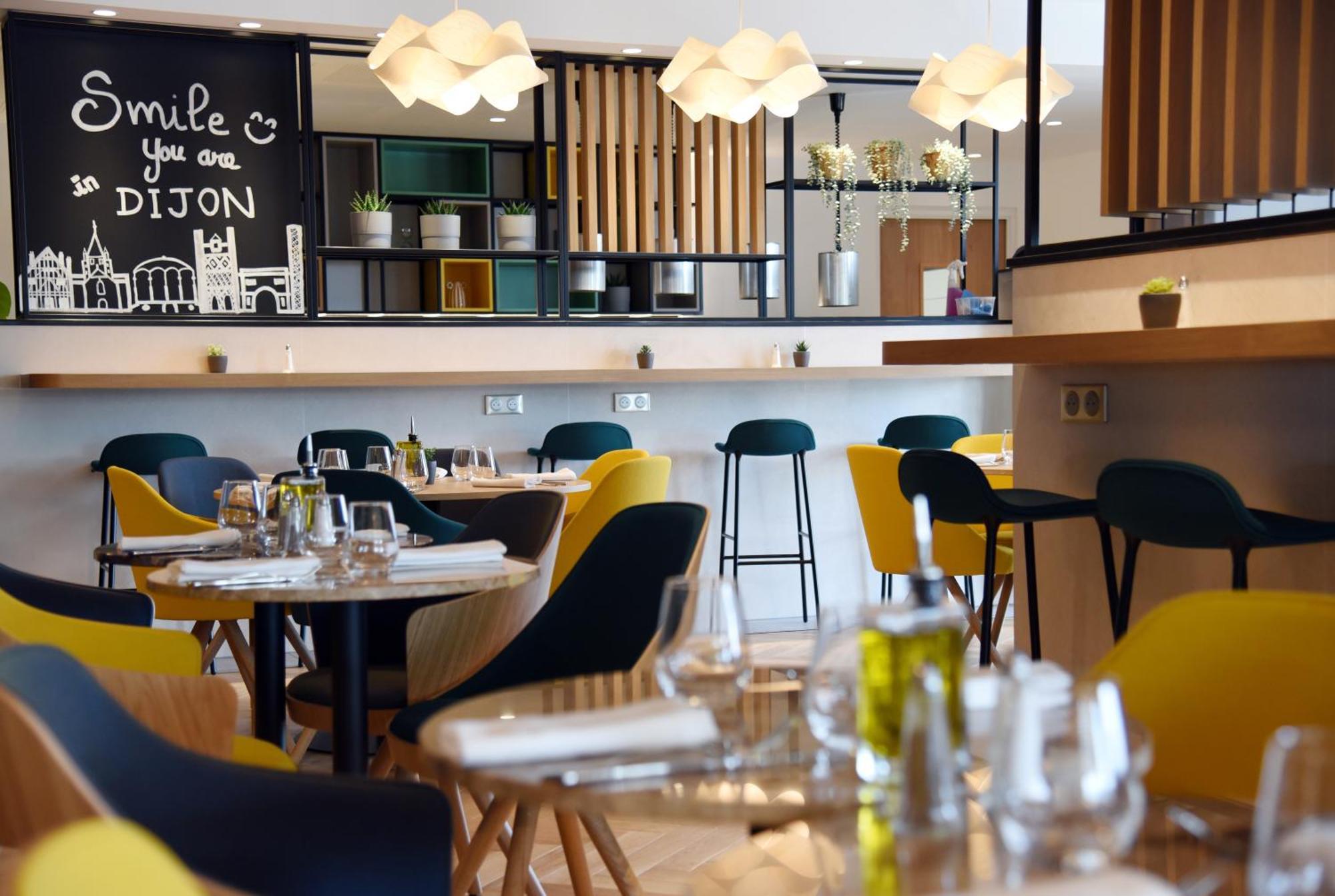 Hotel Dijon Sud - By Ihg Longvic