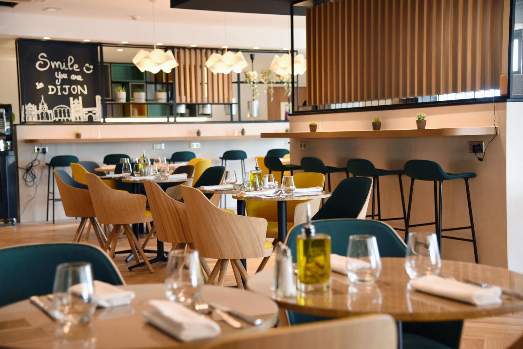 Hotel Dijon Sud - By Ihg Longvic
