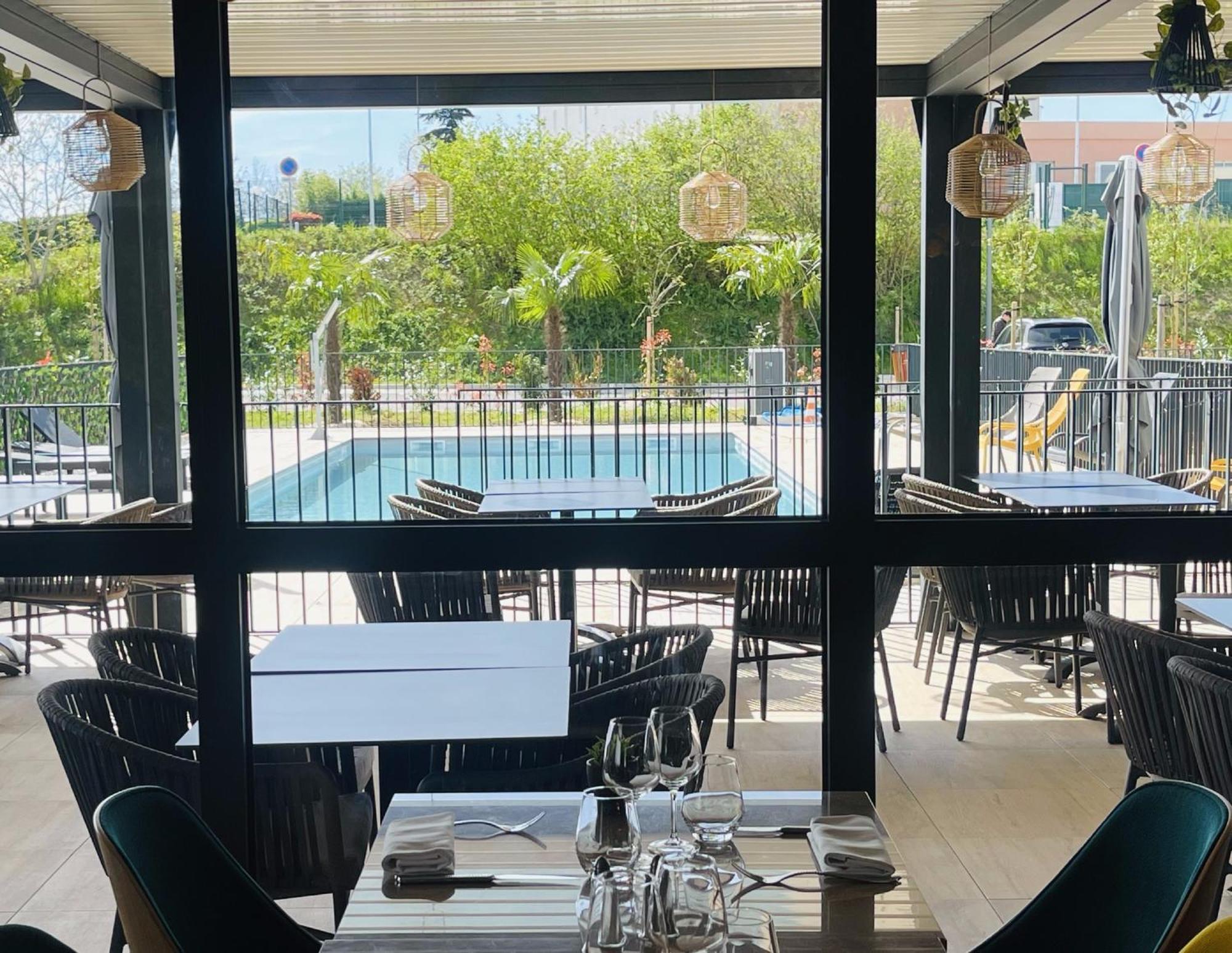 Hotel Dijon Sud - By Ihg 4*